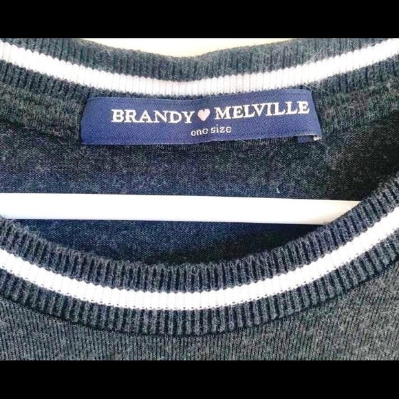 Brandy Melville tshirt - Picture 2 of 3